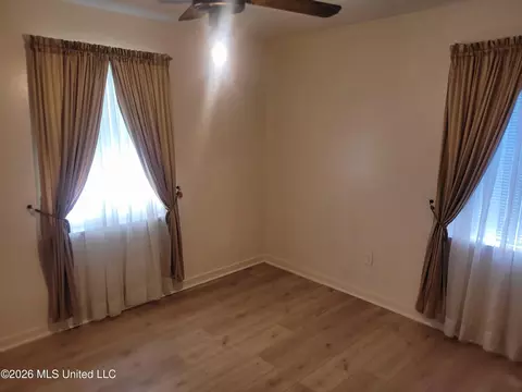 Bedroom - 1360 Brinkley Dr, Jackson, MS 39213 photo 2 of 2