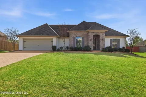 243 Tucker Dr, Brandon, MS 39042