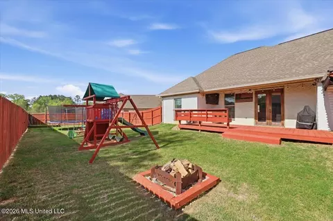 Exterior - 243 Tucker Dr, Brandon, MS 39042 photo 8 of 11