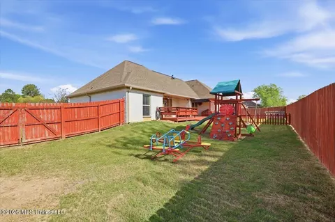 Exterior - 243 Tucker Dr, Brandon, MS 39042 photo 11 of 11