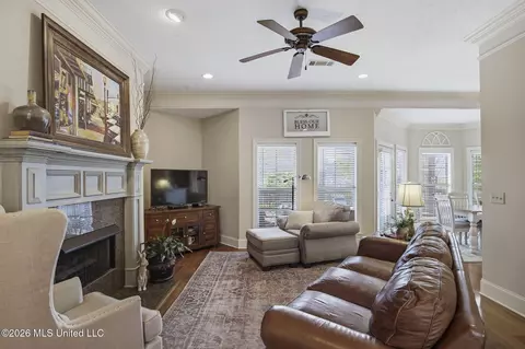 Living - 563 Eastside Cv, Brandon, MS 39047 photo 1 of 3