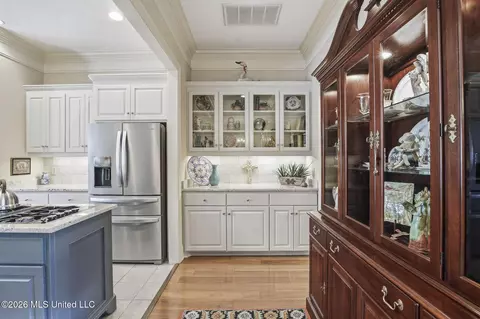 Other - 563 Eastside Cv, Brandon, MS 39047 photo 5 of 10