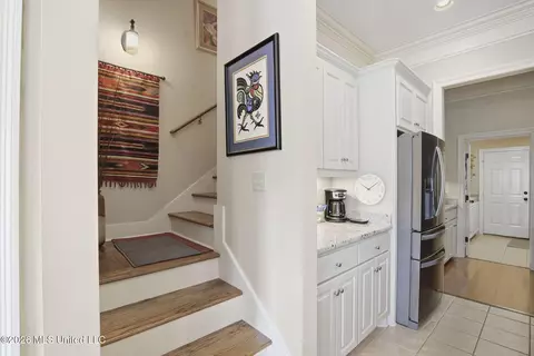 Entry Way - 563 Eastside Cv, Brandon, MS 39047 photo 4 of 4