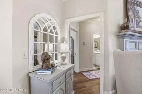 Entry Way - 563 Eastside Cv, Brandon, MS 39047 photo 2 of 4