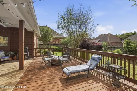 Exterior - 563 Eastside Cv, Brandon, MS 39047 photo 11 of 17
