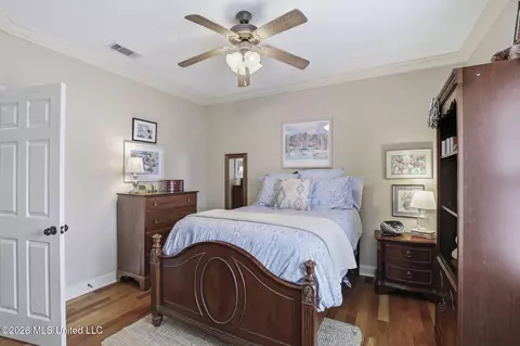 Bedroom - 563 Eastside Cv, Brandon, MS 39047 photo 5 of 9