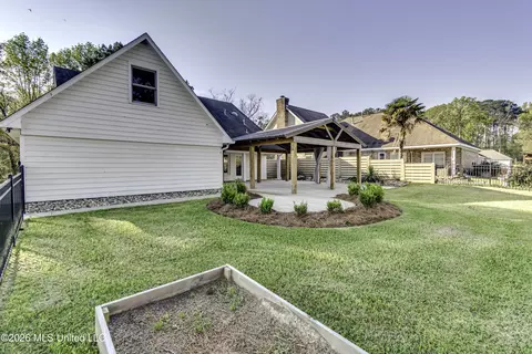 Exterior - 12 Eagles Pt, Brandon, MS 39047 photo 5 of 13