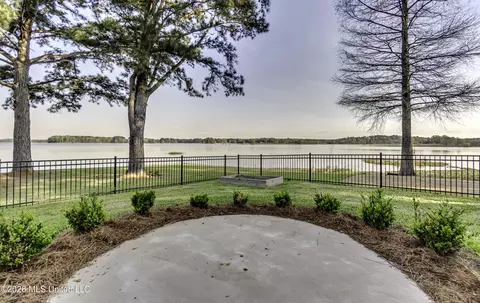 Exterior - 12 Eagles Pt, Brandon, MS 39047 photo 9 of 13