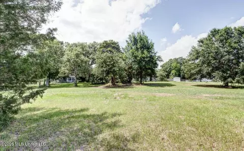 366 Main St, Biloxi, MS 39530 photo 8
