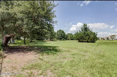 366 Main St, Biloxi, MS 39530 photo 2