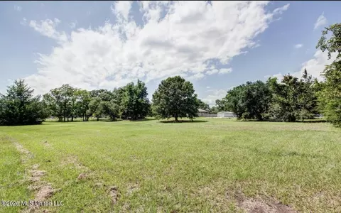 366 Main St, Biloxi, MS 39530 photo 7