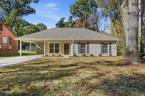 407 E Hillsdale Dr, Jackson, MS 39209
