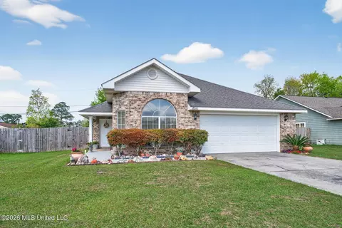 12010 Harmony Cir, Gulfport, MS 39503