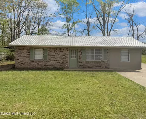Exterior - 205 Summers St, Walnut Grove, MS 39189 photo 1 of 3