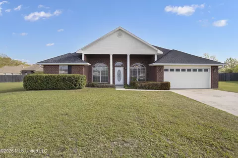 13544 Windrose Cir, Gulfport, MS 39503
