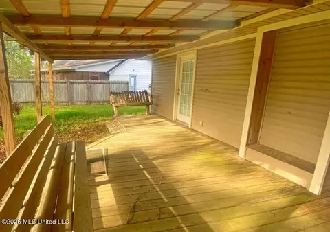 Exterior - 102 Channel Ln, Madison, MS 39110 photo 2 of 2