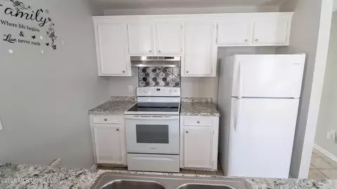 Kitchen - 115 Shadow Hill Dr, Madison, MS 39110 photo 1 of 1