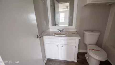 Bath - 115 Shadow Hill Dr, Madison, MS 39110 photo 1 of 2