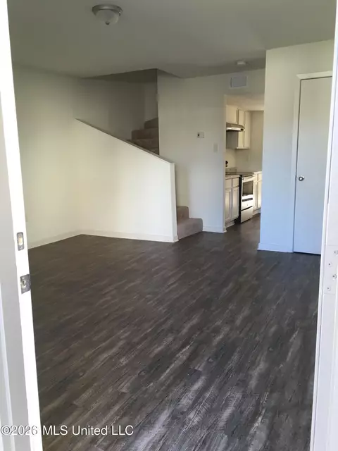 Living - 1050 Monroe St #ABCD, Jackson, MS 39202 photo 1 of 5