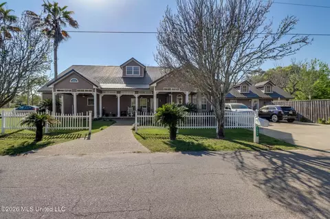 1602 E Railroad St, Gulfport, MS 39501