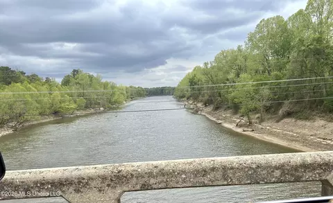 Highway 184, Silver Creek, MS 39663