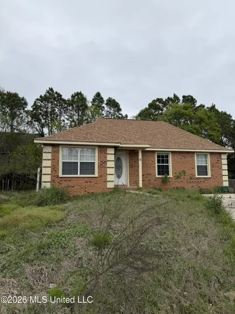 6 Laudeac Ct, Pass Christian, MS 39571