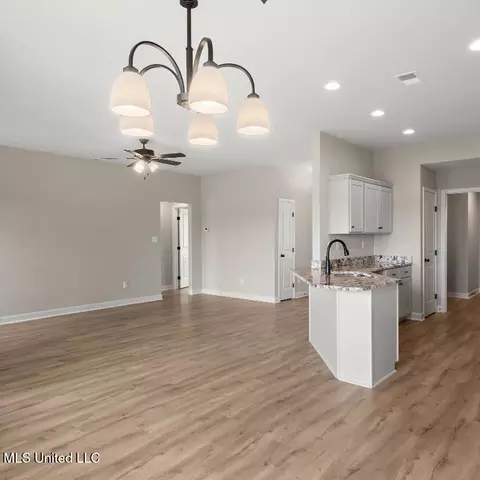 6558 E John Hamilton Way, Olive Branch, MS 38654 photo 9