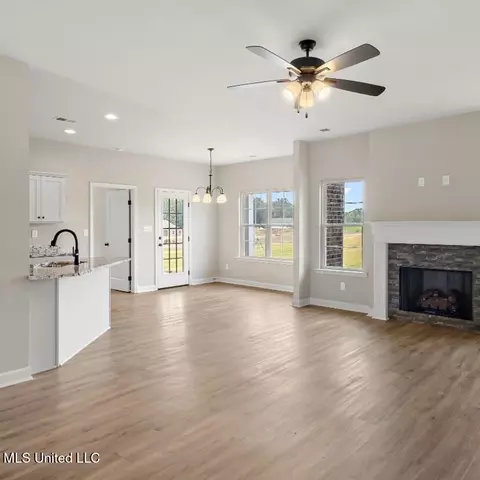 6558 E John Hamilton Way, Olive Branch, MS 38654 photo 7