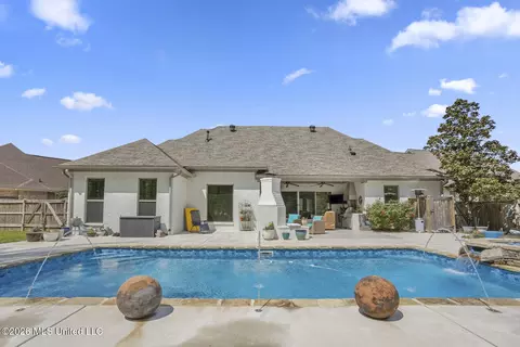 Exterior - 711 S Chickasaw Dr, Flowood, MS 39232 photo 10 of 15