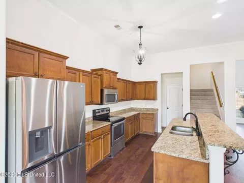 Kitchen - 3337 Pecan Estates Dr, Hernando, MS 38632 photo 1 of 3