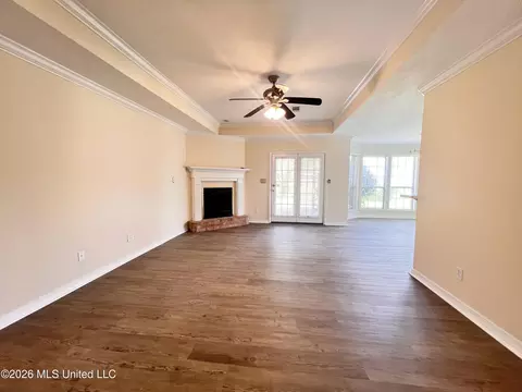 Living - 113 Fox Run, Mccomb, MS 39648 photo 3 of 4