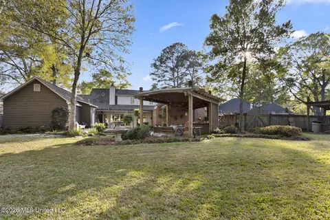 Exterior - 5111 Canton Heights Dr, Jackson, MS 39211 photo 18 of 21