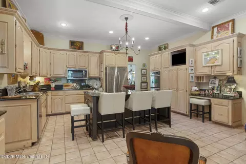 Kitchen - 5111 Canton Heights Dr, Jackson, MS 39211 photo 3 of 5