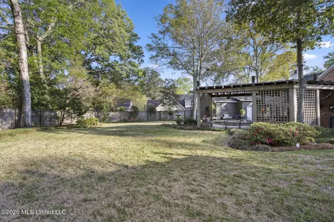 Exterior - 5111 Canton Heights Dr, Jackson, MS 39211 photo 16 of 21