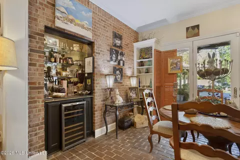 Dining - 5111 Canton Heights Dr, Jackson, MS 39211 photo 5 of 5