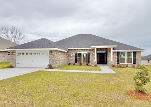 14904 Fritz Cir, Gulfport, MS 39503