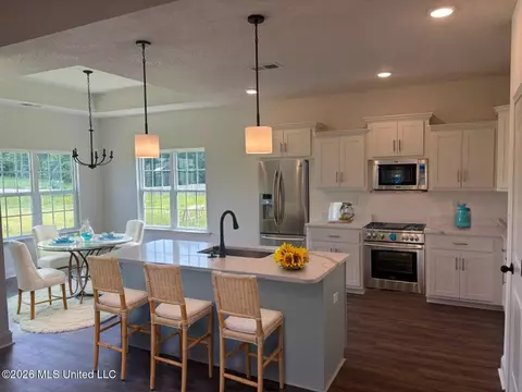 Kitchen - 926 Buttermilk Dr, Nesbit, MS 38651 photo 1 of 1