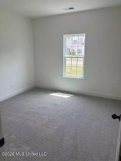 Bedroom - 926 Buttermilk Dr, Nesbit, MS 38651 photo 2 of 4