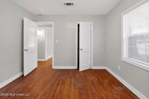 Bedroom - 764 Avalon Rd, Jackson, MS 39206 photo 3 of 6