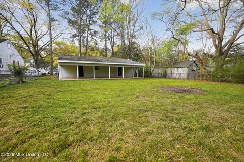 Exterior - 764 Avalon Rd, Jackson, MS 39206 photo 4 of 6
