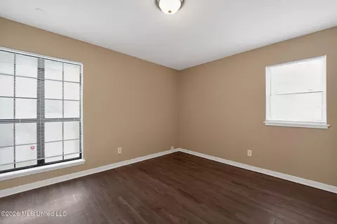 Bedroom - 1541 Dianne Dr, Jackson, MS 39204 photo 1 of 9