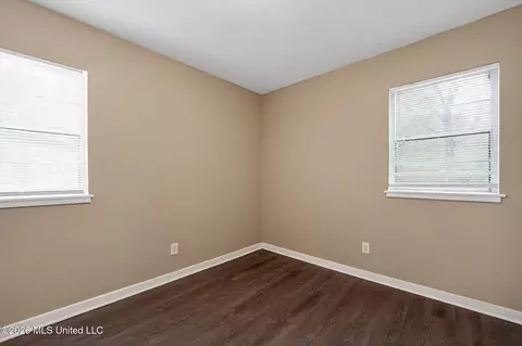 Bedroom - 1541 Dianne Dr, Jackson, MS 39204 photo 2 of 9