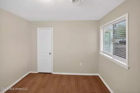 Bedroom - 5559 Queen Mary Ln, Jackson, MS 39209 photo 7 of 12