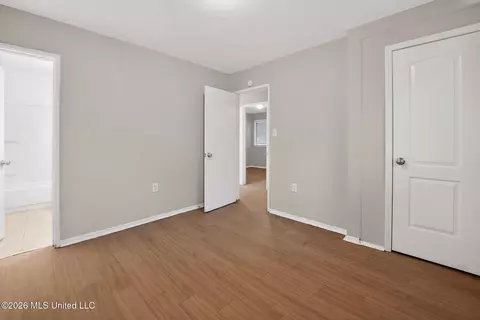 Bedroom - 5559 Queen Mary Ln, Jackson, MS 39209 photo 11 of 12