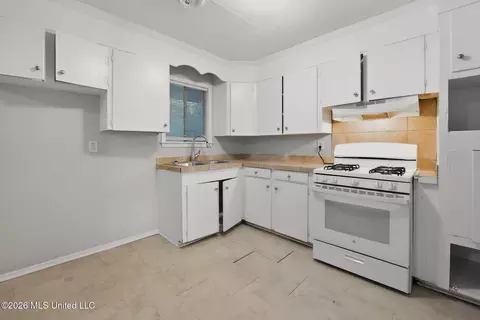 Other - 5559 Queen Mary Ln, Jackson, MS 39209 photo 4 of 7