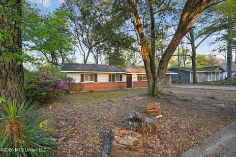 Exterior - 5559 Queen Mary Ln, Jackson, MS 39209 photo 2 of 6