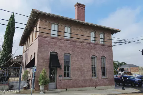 200 State St #W-2A, Natchez, MS 39120