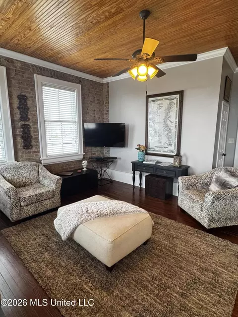 Living - 200 State St #W-2A, Natchez, MS 39120 photo 2 of 6