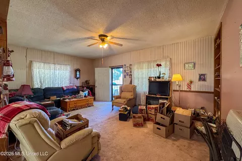 Living - 10650 Hwy 72, Walnut, MS 38683 photo 1 of 1