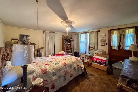 Bedroom - 10650 Hwy 72, Walnut, MS 38683 photo 1 of 4